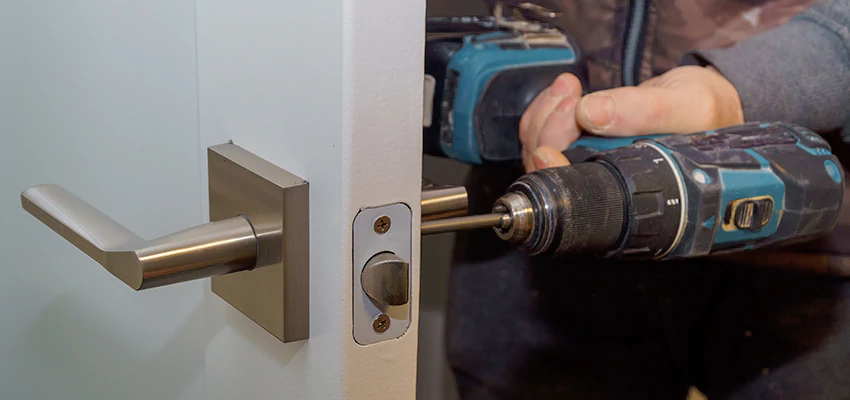 Broken Door Handle Lock Repair in The Villages, Florida