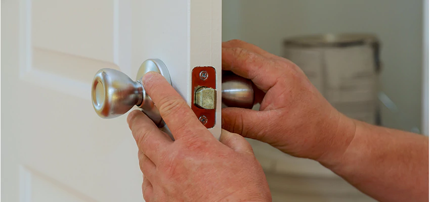 AAA Locksmiths For lock Replacement in The Villages